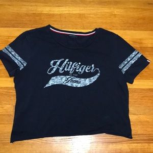 Tommy Hilfiger women’s navy cropped T-shirt size Large